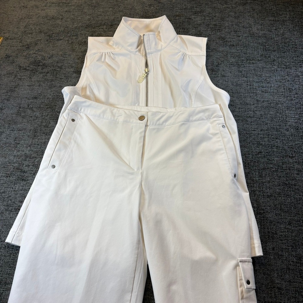 Zenergy by Chico's Vest and Pants Set Women 1/0 White Cargo Performance Stretch